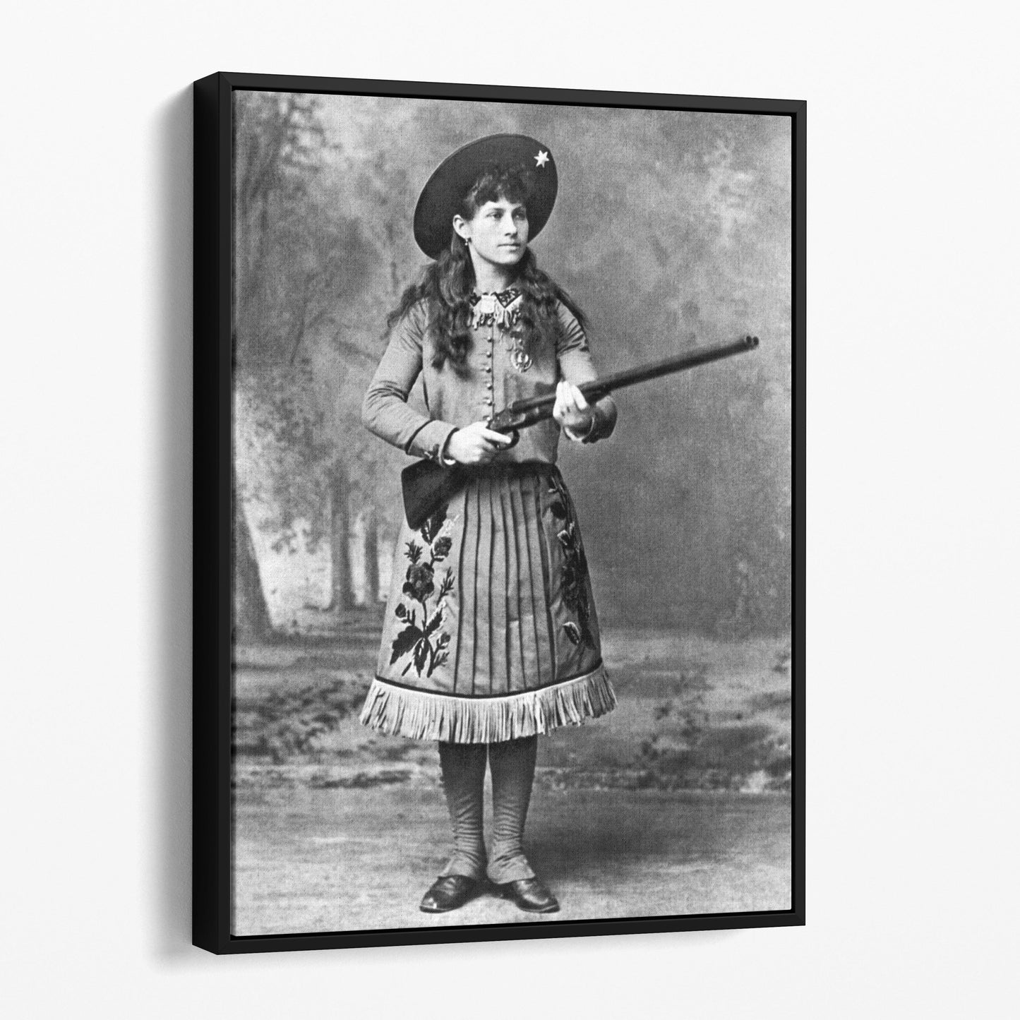Sharpshooter Annie Oakley 1880s