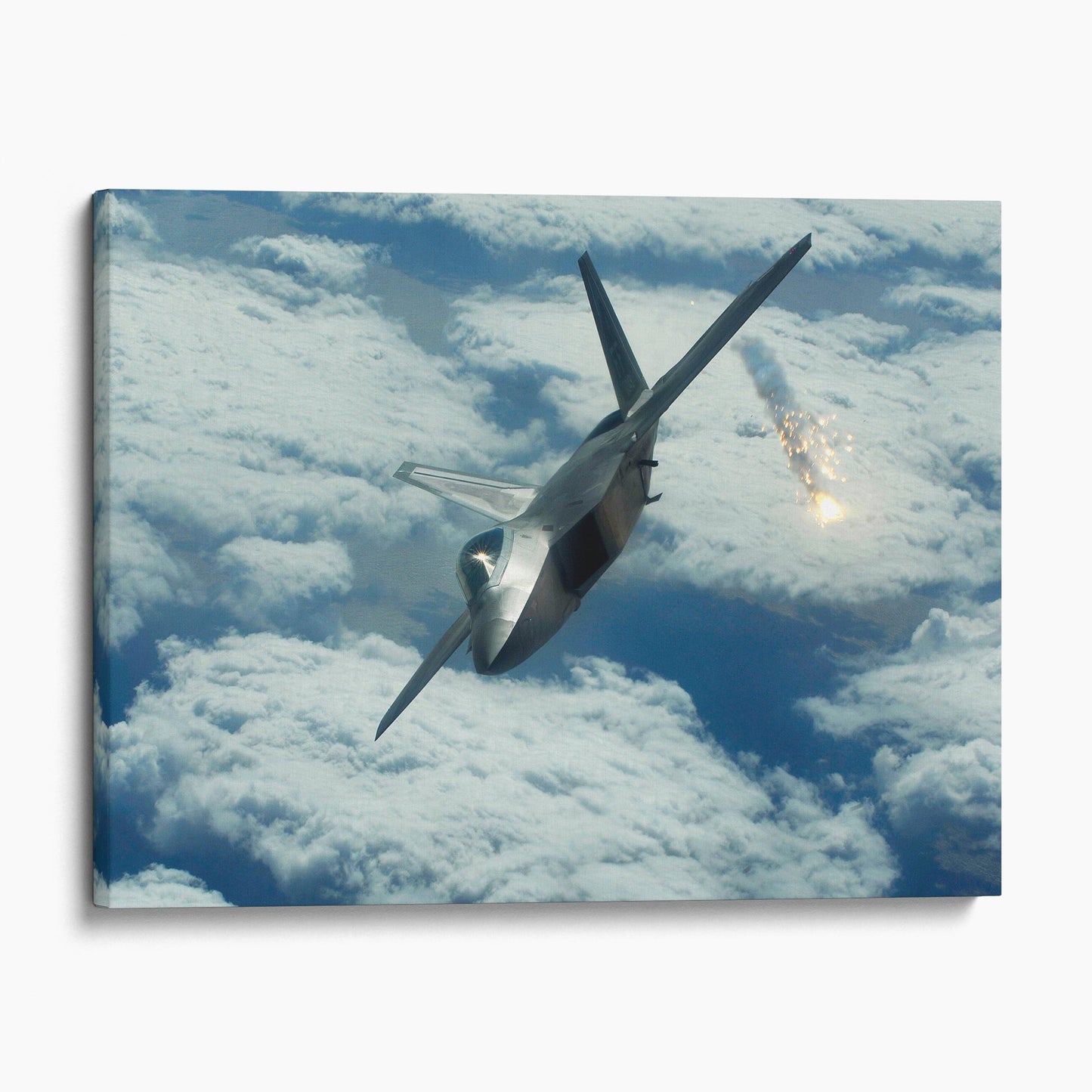 F-22 Raptor Deploying Flares