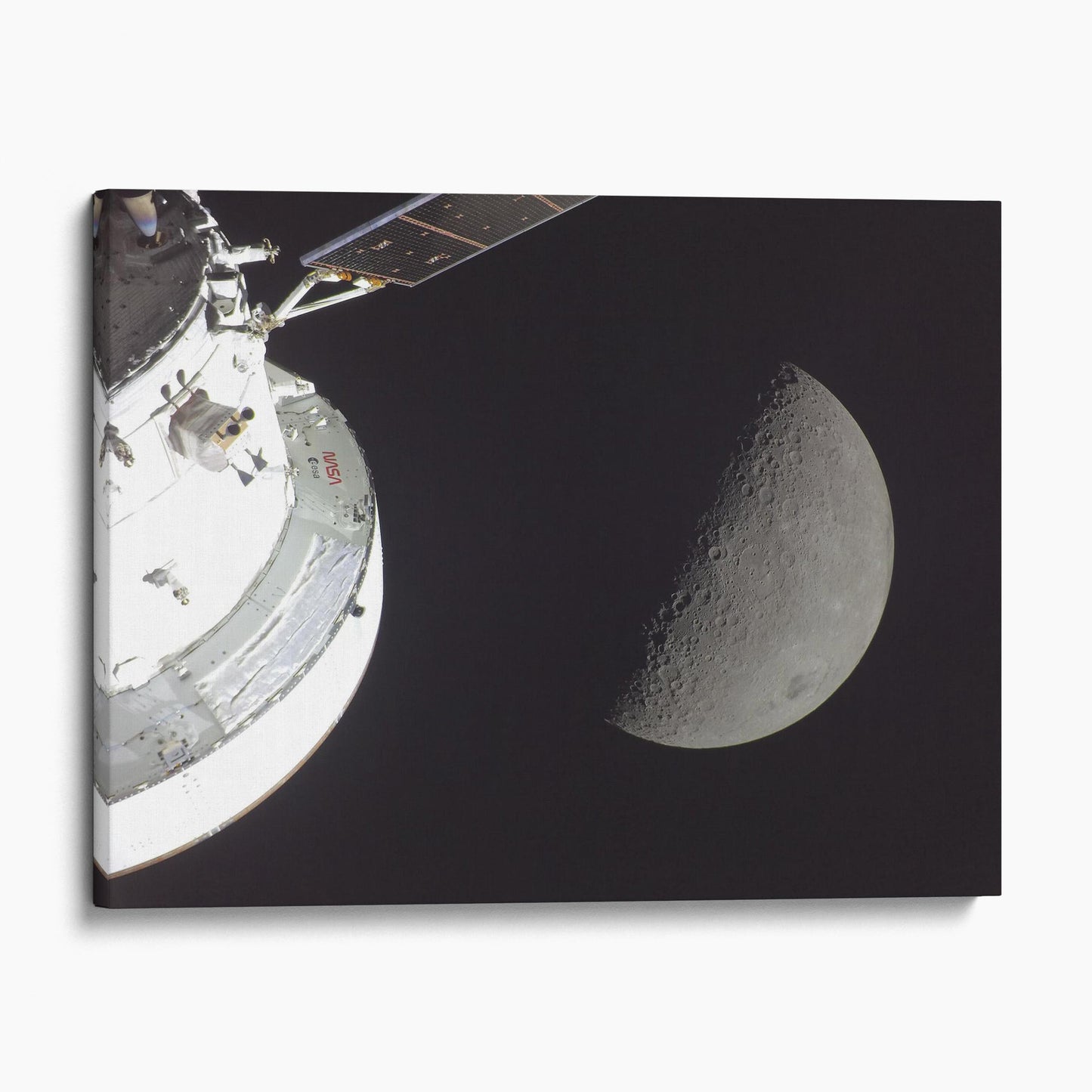 Artemis II - Orion in the Spotlight (NASA Artemis 2 Mission)