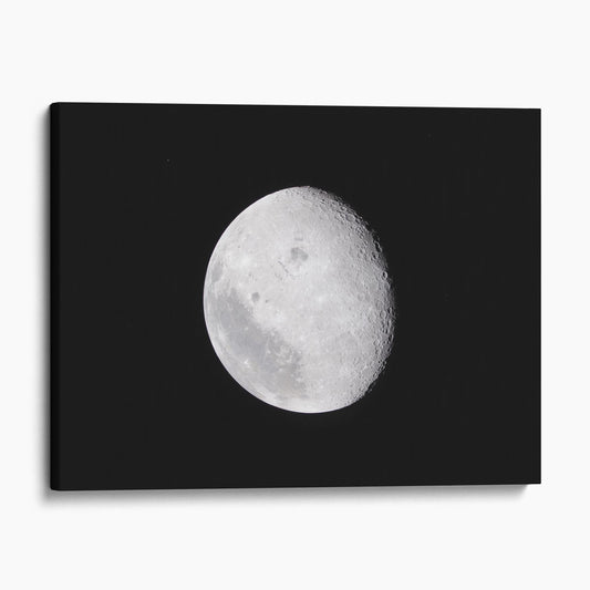 Artemis II - Overexposed Moon for Analysis (NASA Artemis 2 Mission)