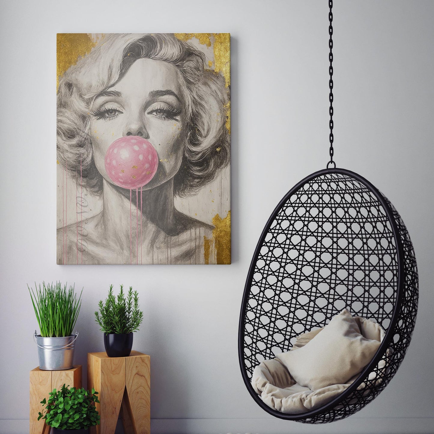 Marilyn Monroe Pink Bubble Gum