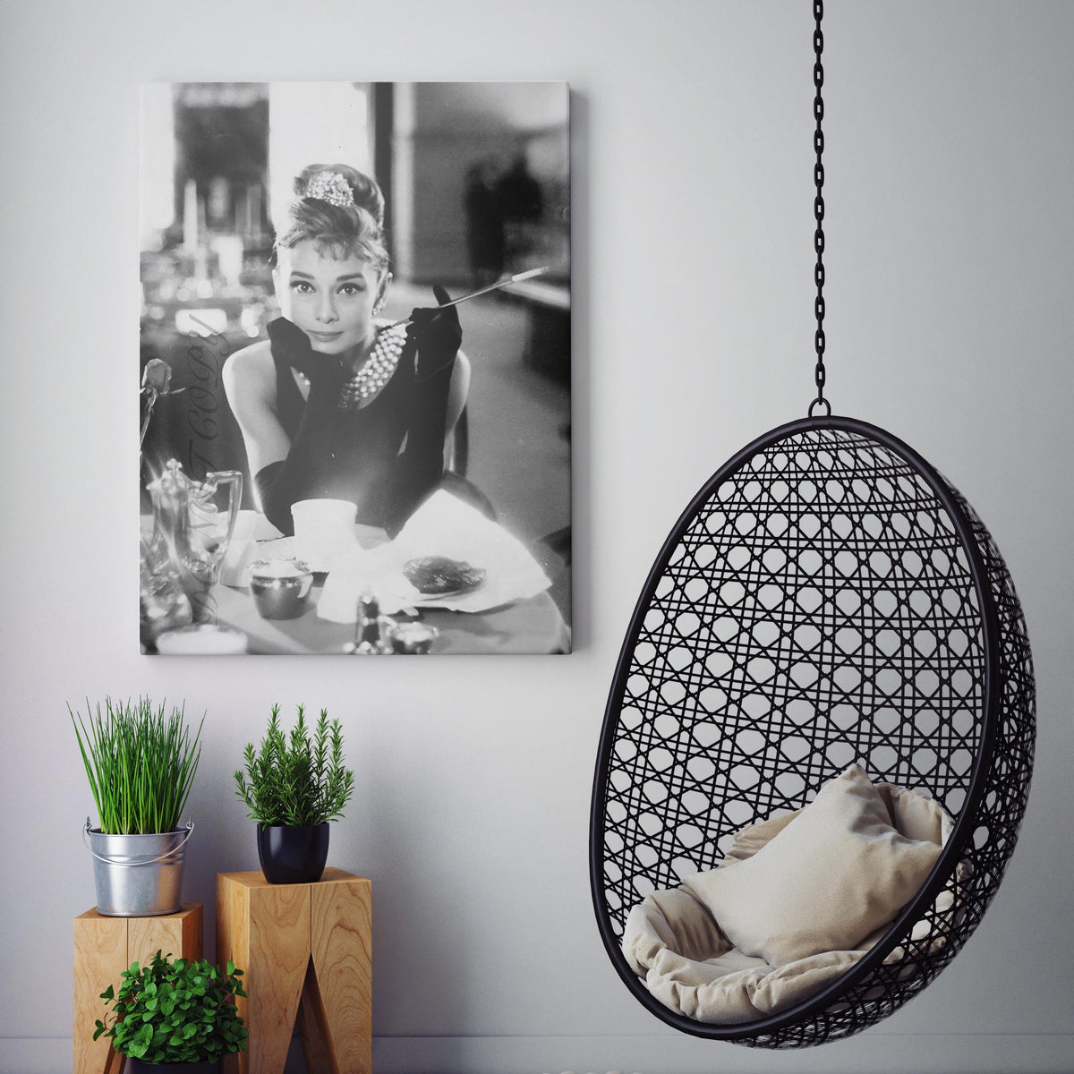 Audrey Hepburn in Breakfast at Tiffany's (1961)
