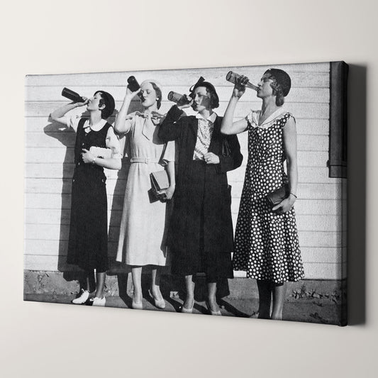 Flapper Girls Drinking Vintage 1920s