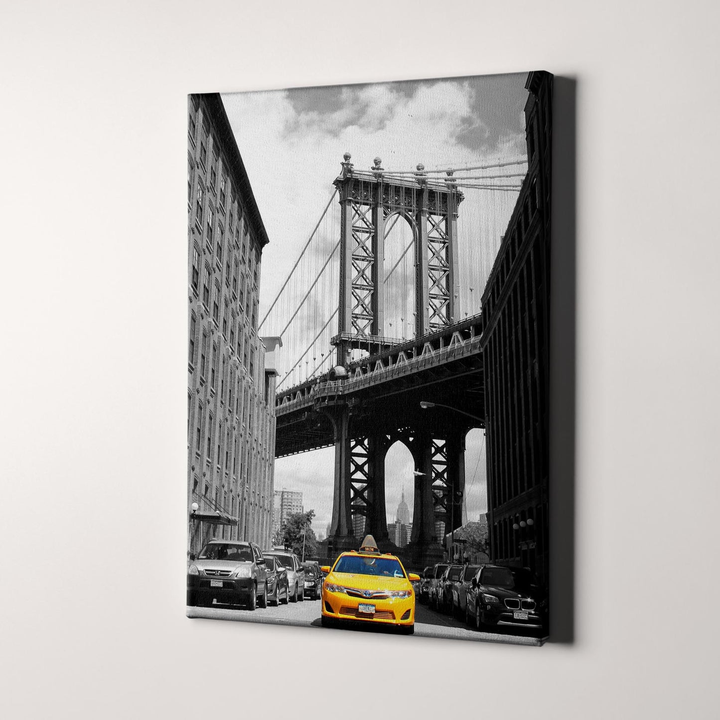 Yellow Taxi at the Brooklyn Bridge